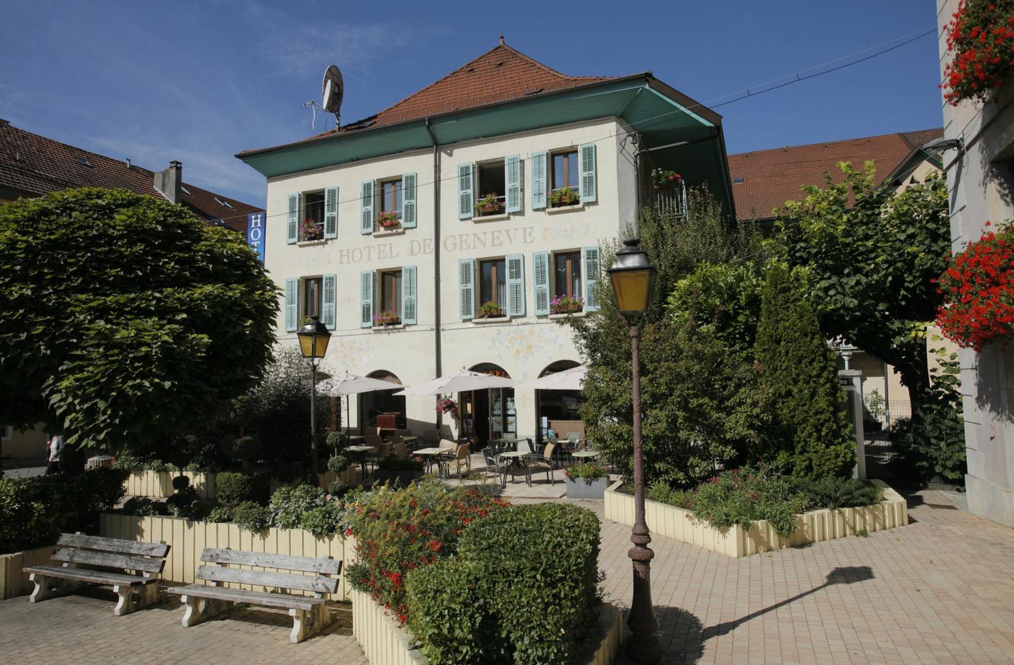 Hotel De Geneve Et Restaurant , Faverges-Seythenex Bagian luar foto